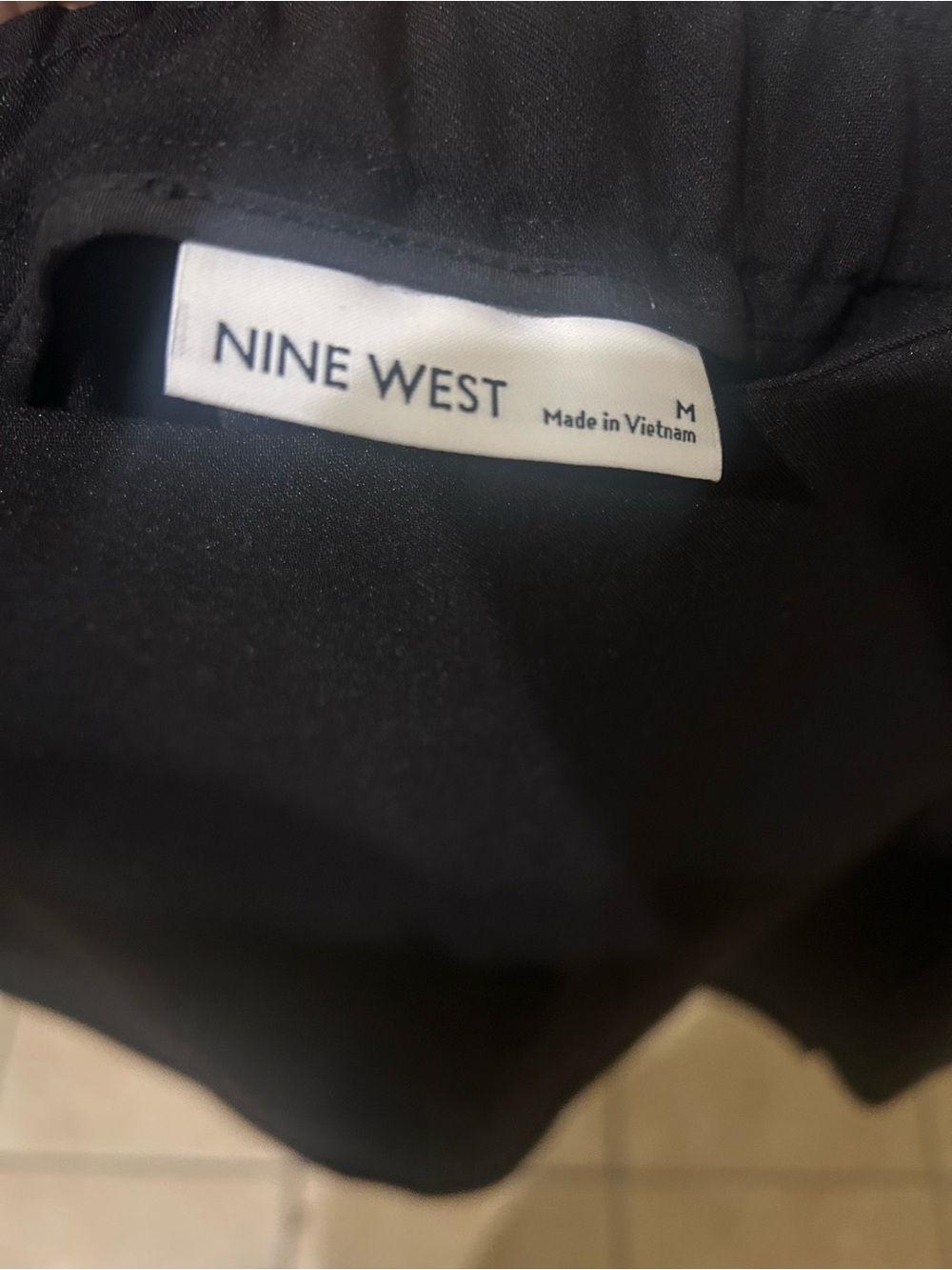 Nine West Black Mini Skirt with A-Line Silhouette - Picture 3 of 6
